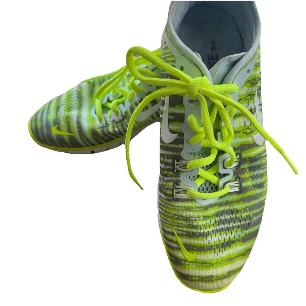 NIKE Free 5.0 Lime Green & Gray Lt Weight Mesh Running SHOES, Women's Size 6.5